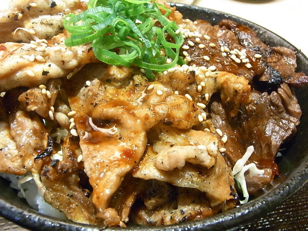 高槻肉劇場 (タカツキニクゲキジョウ)