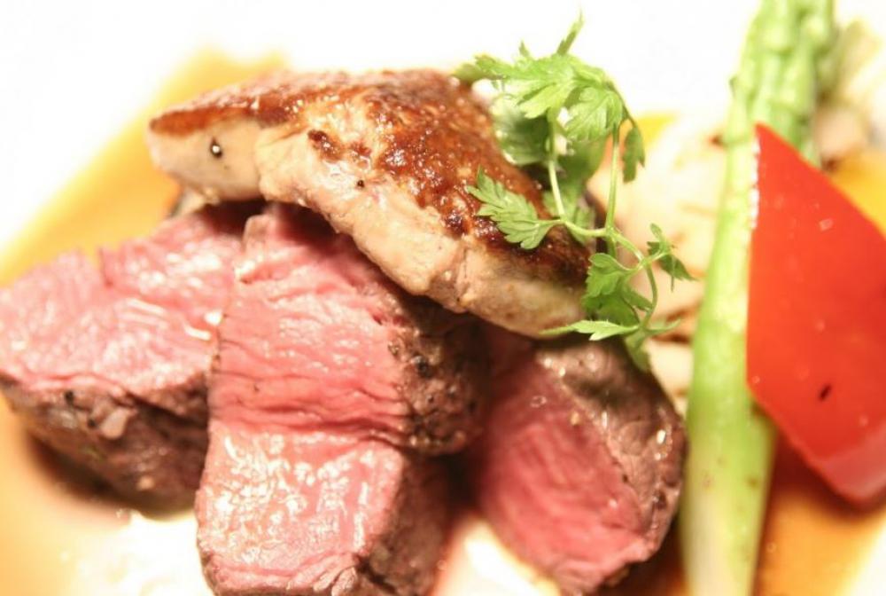 イタリアンバル ヴィーザ (ITALIAN BAR VIZZA)