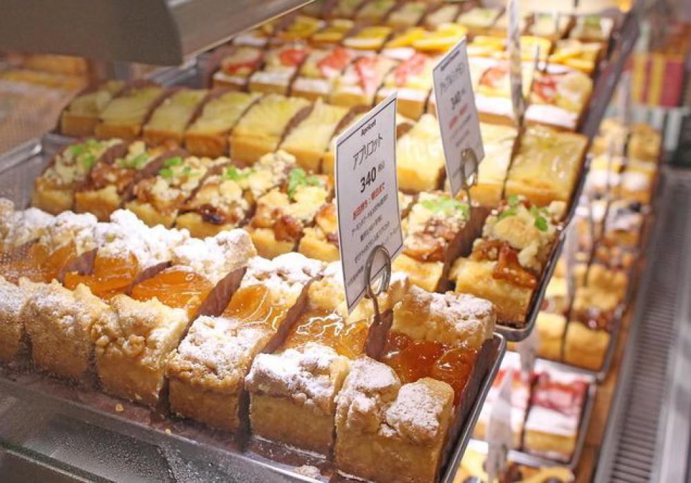 アマレーナ天神橋5丁目店