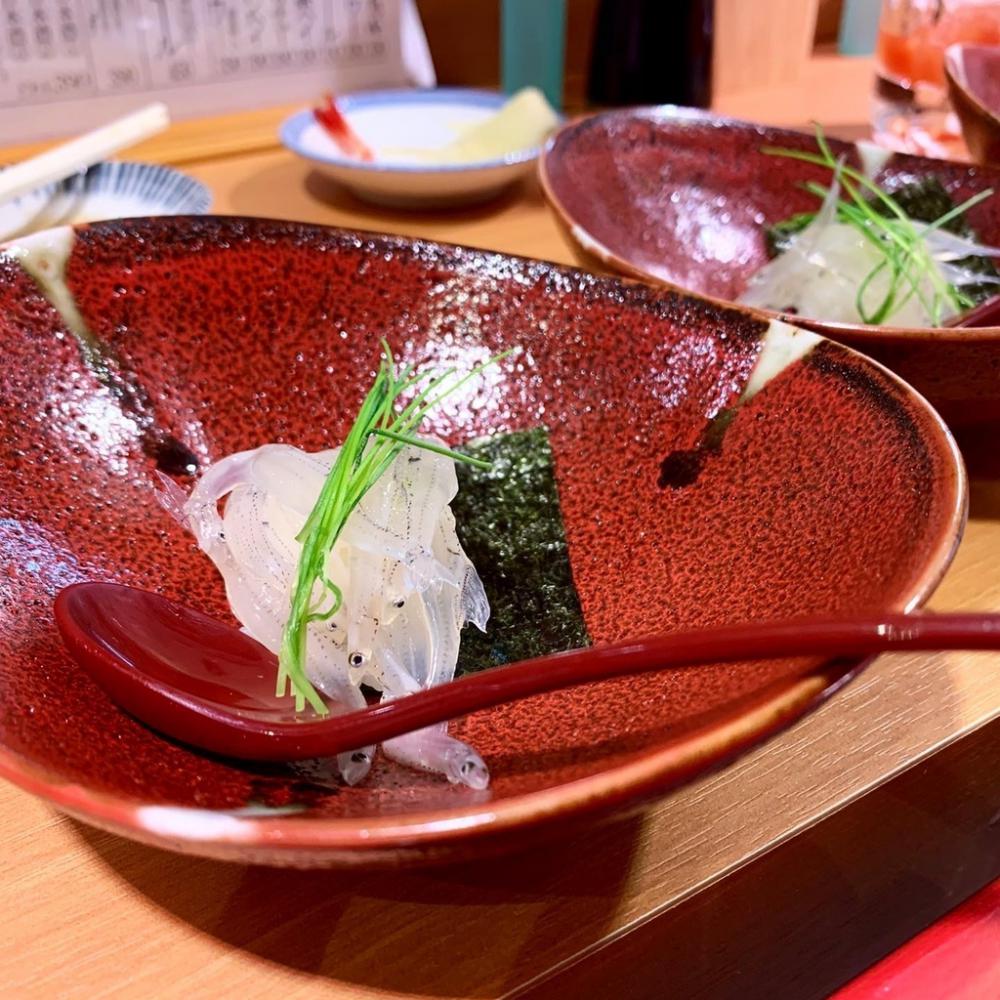 立ち食い鮨 謹賀