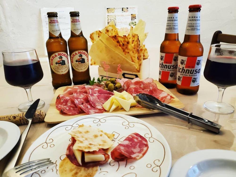 オステリアペコラポポラ