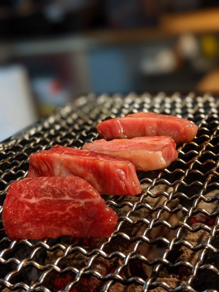 炭火焼肉 超世界