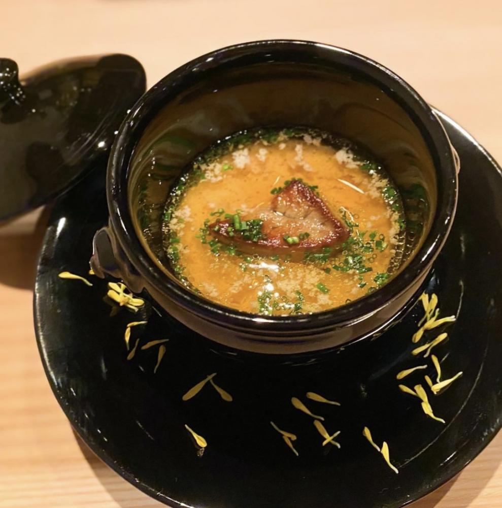 コース料理とワインのお店 UNE (アン)