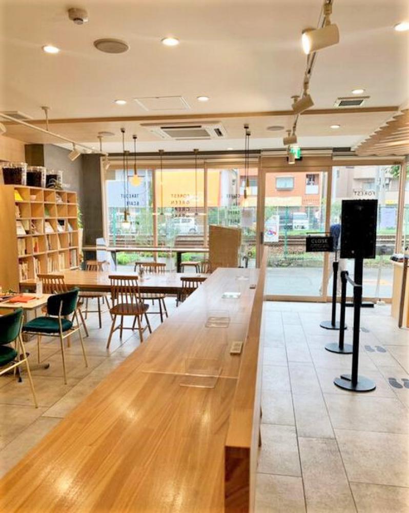 FOREST GREEN CREPE&BAKE 関大前店