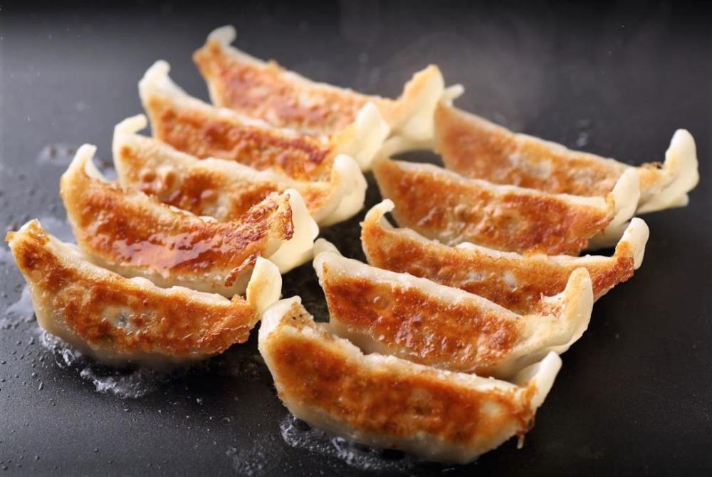 鉄板と餃子とおばんざい ごゆるりと