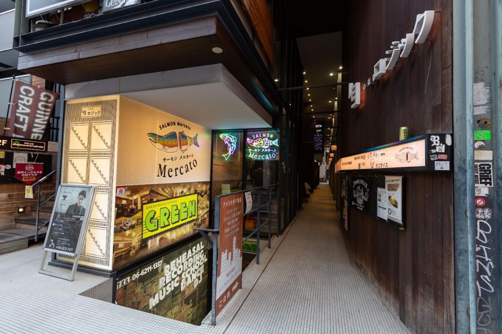 サーモンMercatoアメ村店